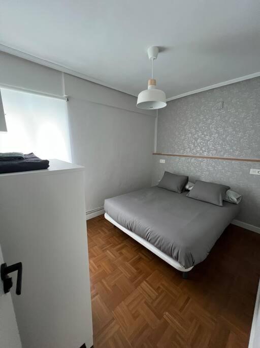 Apartamento Piso Acogedor Cerca Del Centro. Burgo Exterior foto